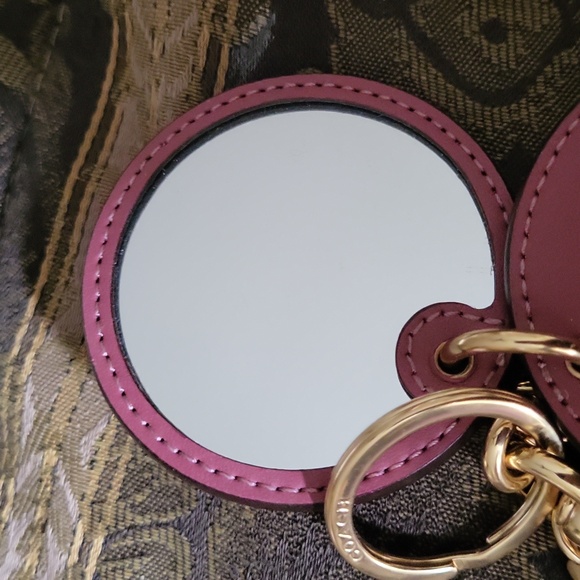 Host Pick Tom Leather coach Keychain pink gold accents mirror sweet bagged - Picture 3 of 4